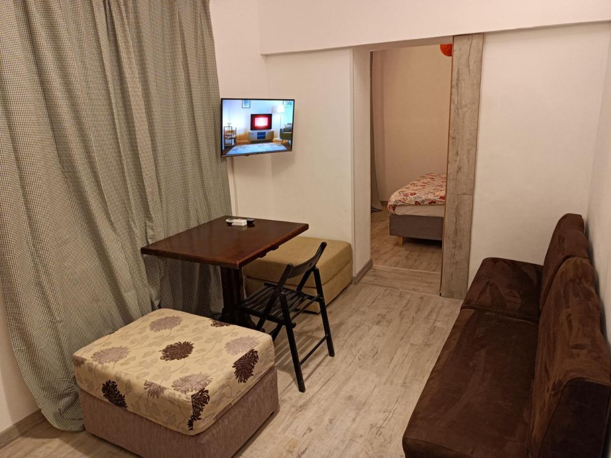 Lux Apartament In The Bubble Of Piata Romana 布加勒斯特 外观 照片