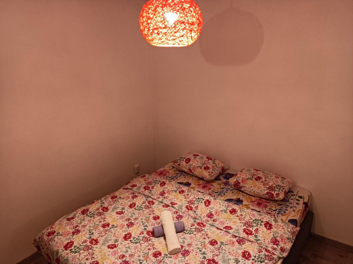 Lux Apartament In The Bubble Of Piata Romana 布加勒斯特 外观 照片