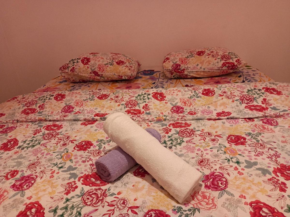 Lux Apartament In The Bubble Of Piata Romana 布加勒斯特 外观 照片